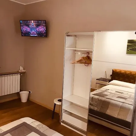 Smart-House-Central-Rent-Rooms-With-Air-Conditioning Free Parking Отель типа 