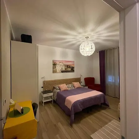 Smart-house Rent-rooms Free Parking Bed & Breakfast 3*