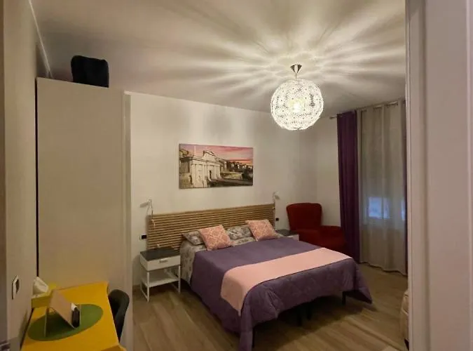 Smart-house Rent-rooms Free Parking Panzió 4*