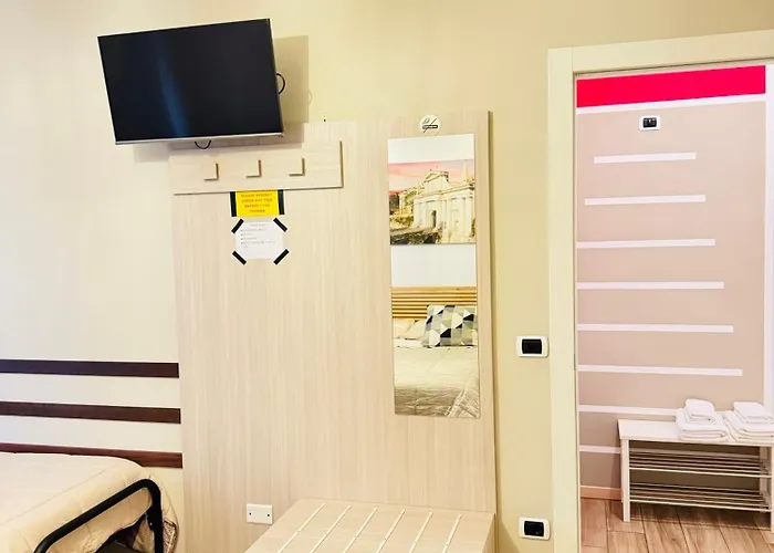 Smart-house Rent-rooms Free Parking Panzió 4*